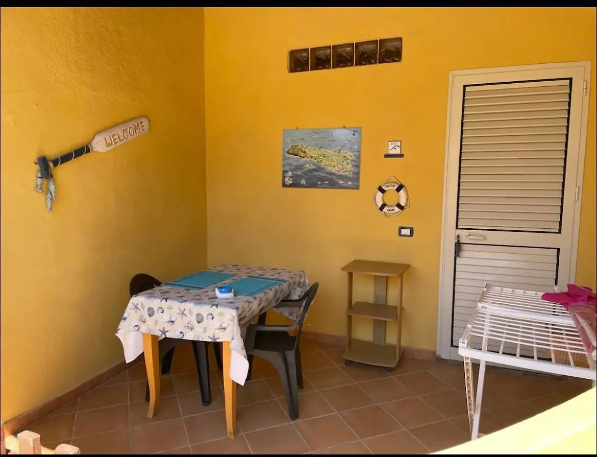 Un Mare Di Sole Apartment Lampedusa 0*,  Italy